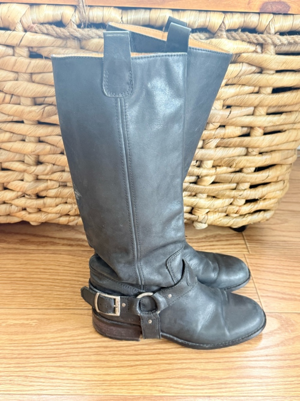 10022 Saks Fifth Avenue Black Leather Motorcycle Harness Boots Italy Size 39/ 8